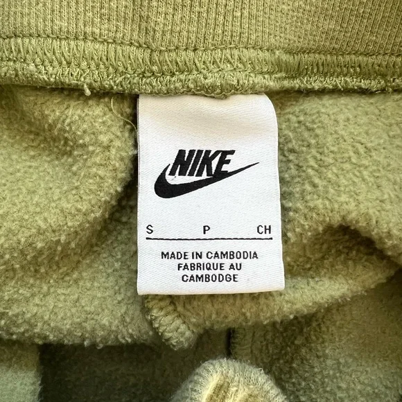 Nike Women’s Jogger Sweatpants - Picture 3 of 3